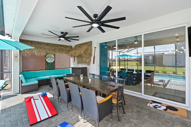 Patio Seating / Dining