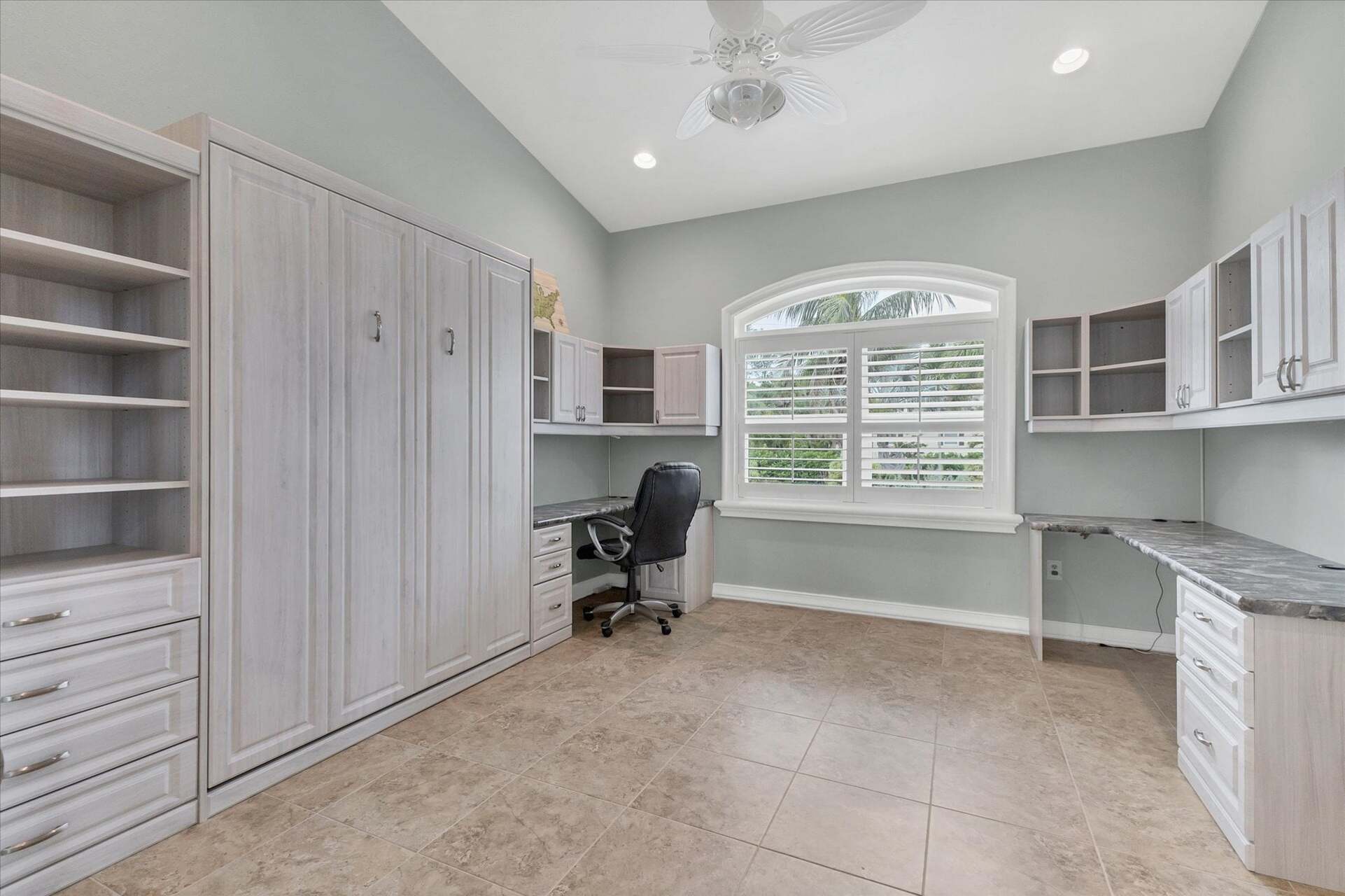 Office with Murphy bed