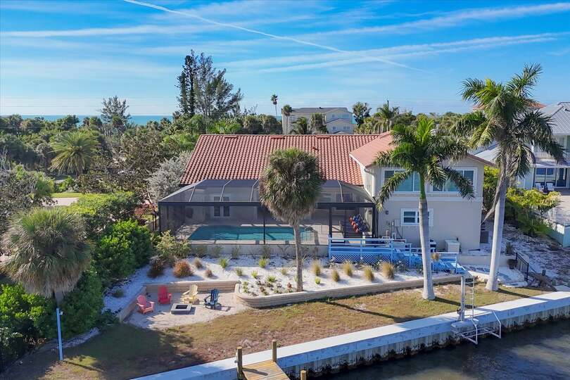 Stunning 5/4 waterfront home with private pool and beach access on Manasota Key island in Englewood, FL