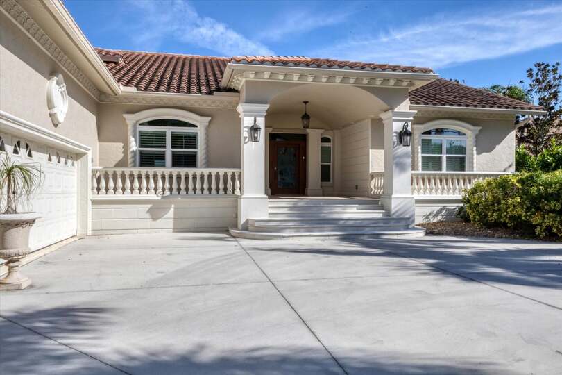Stunning 5/4 waterfront home with private pool and beach access on Manasota Key island in Englewood, FL