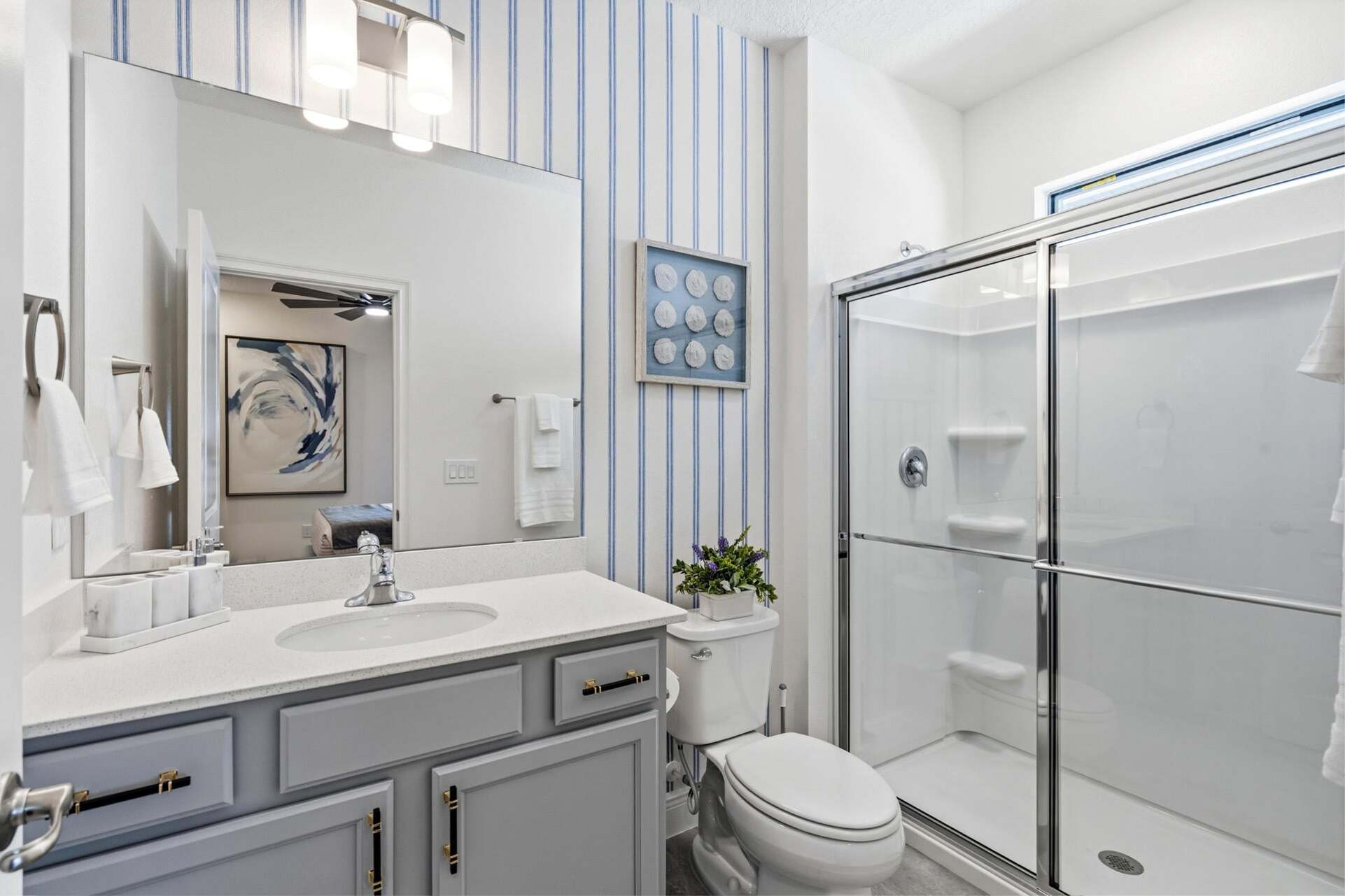 Queen Suite Bathroom 8 Upstairs Shower