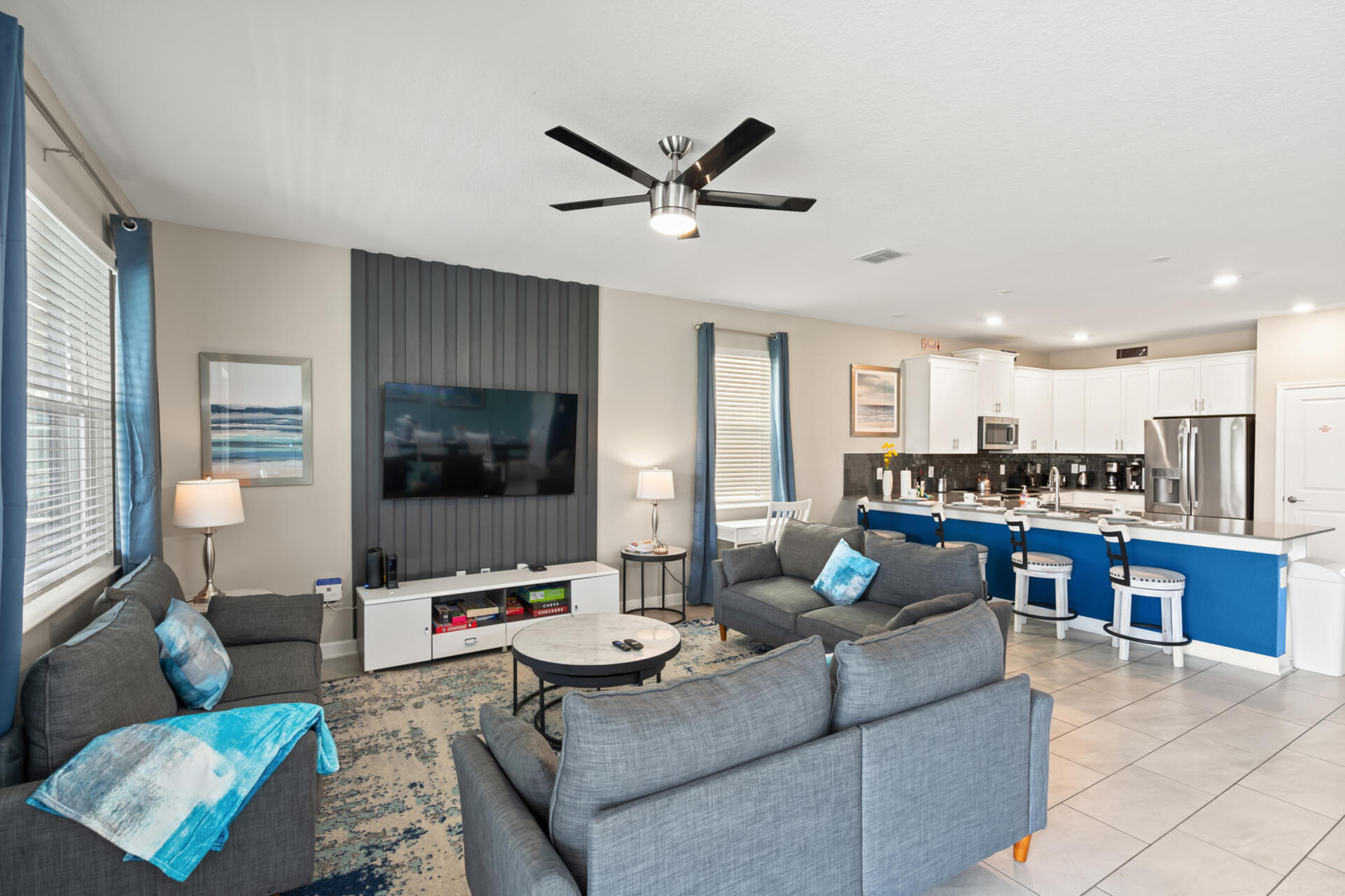 Living Room / Kitchen