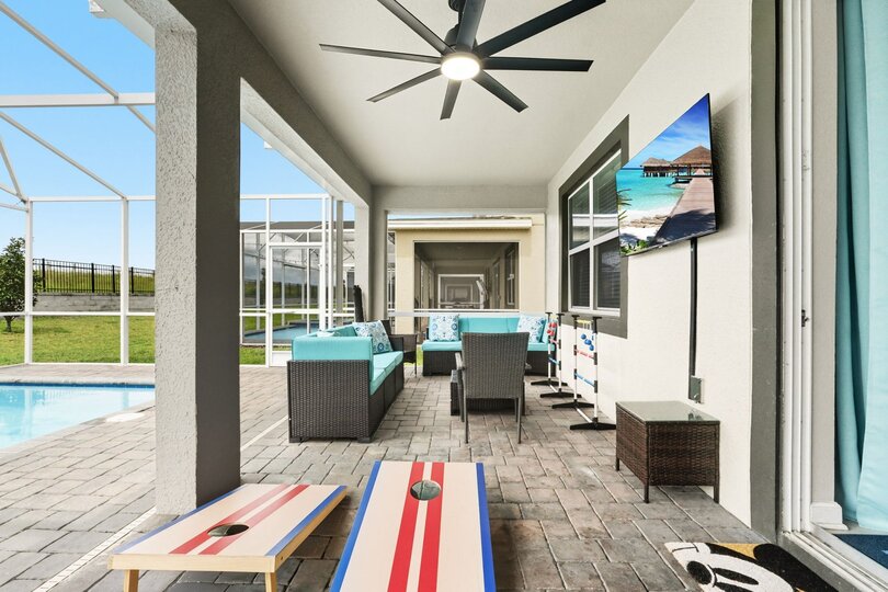 Stunning 10 Bedroom Home in Davenport, 6705